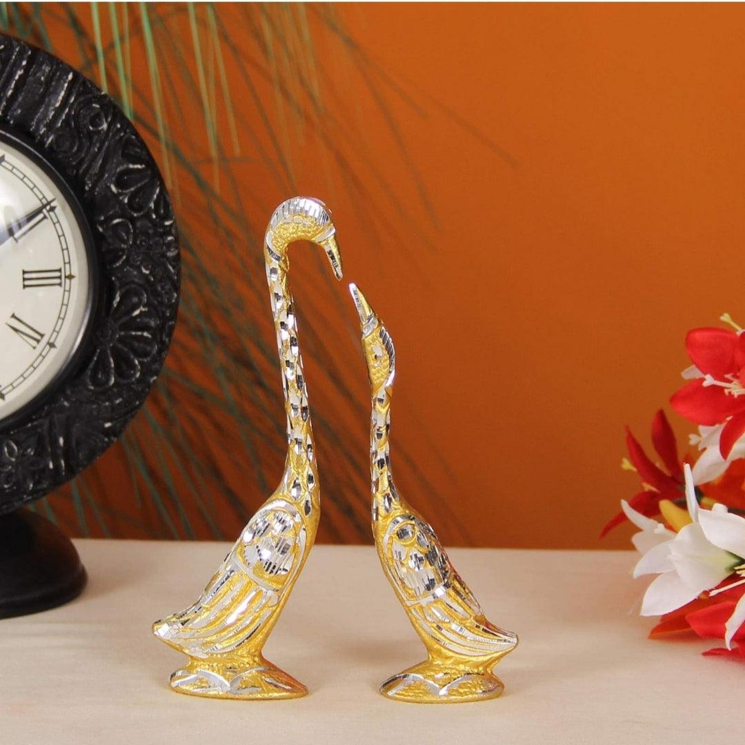 Golden kissing duck showpiece - Decor Things